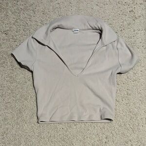 Garage Beige Collared Crop Top